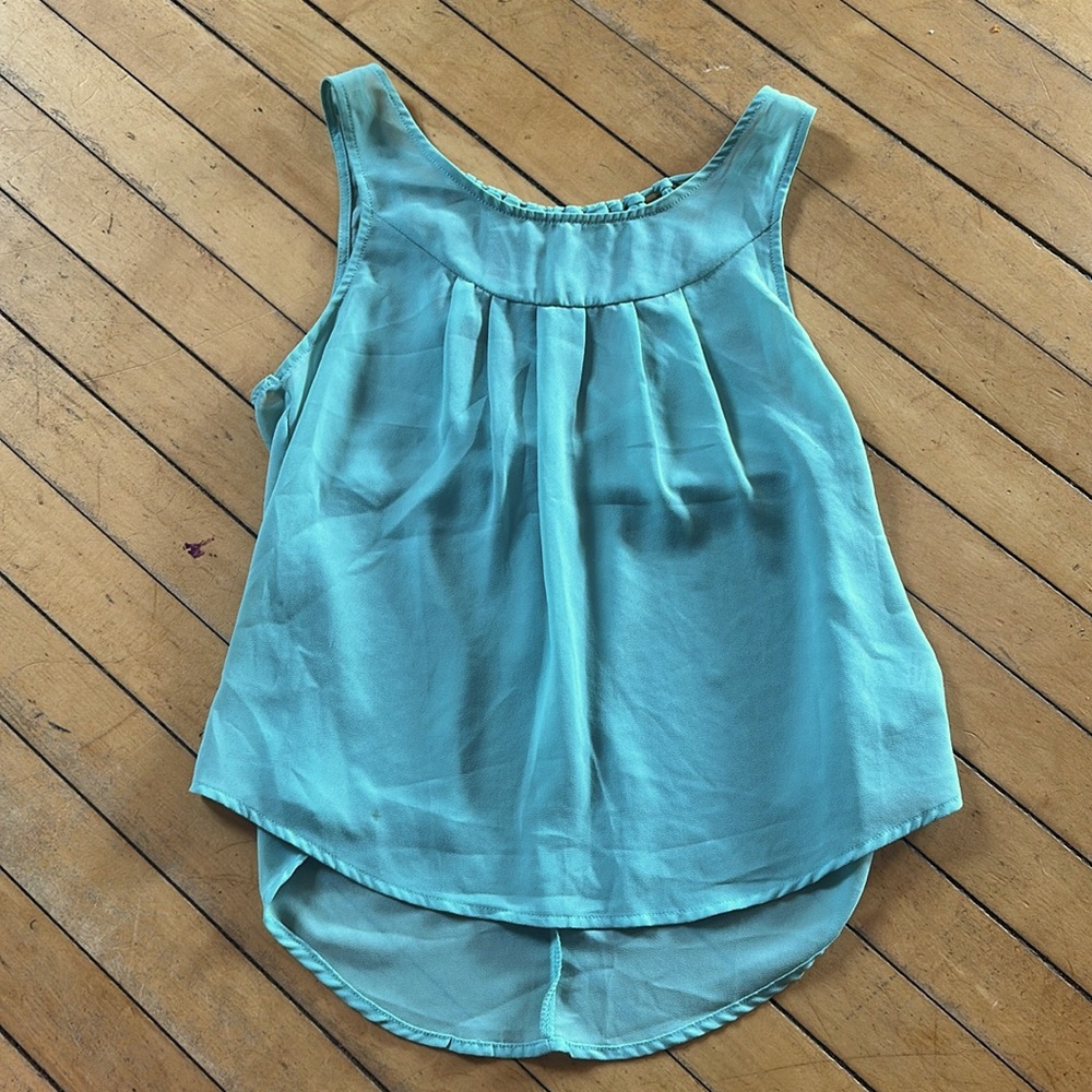 En crème tank top